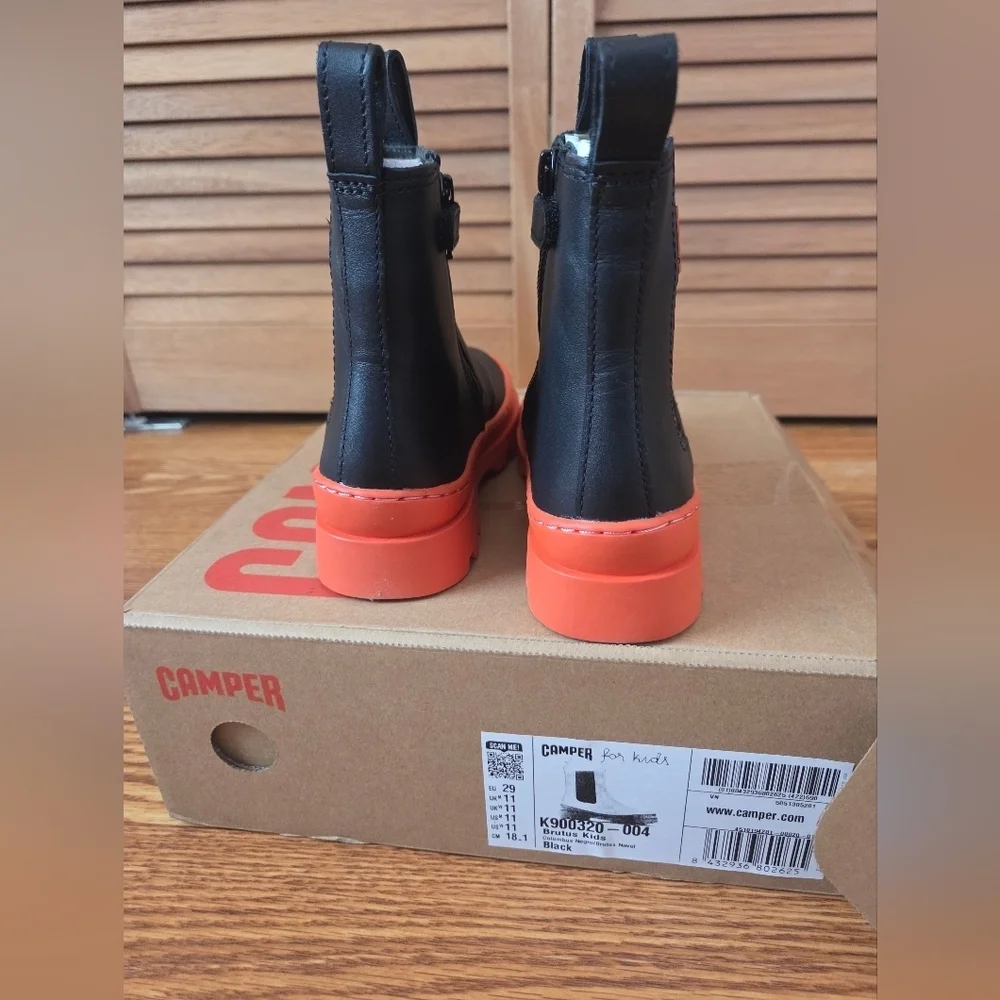 Kids unisex Camper black leather Chelsea boots size 11 NEW